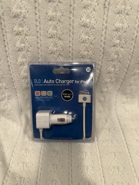 DLO AutoPod Intelligent Car Charger for iPod & IPOD MINI